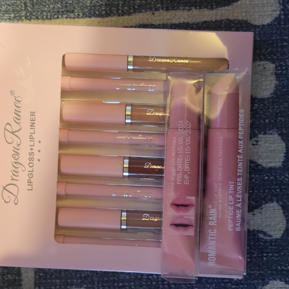 Pink Lip Gloss and Lip Liner Set